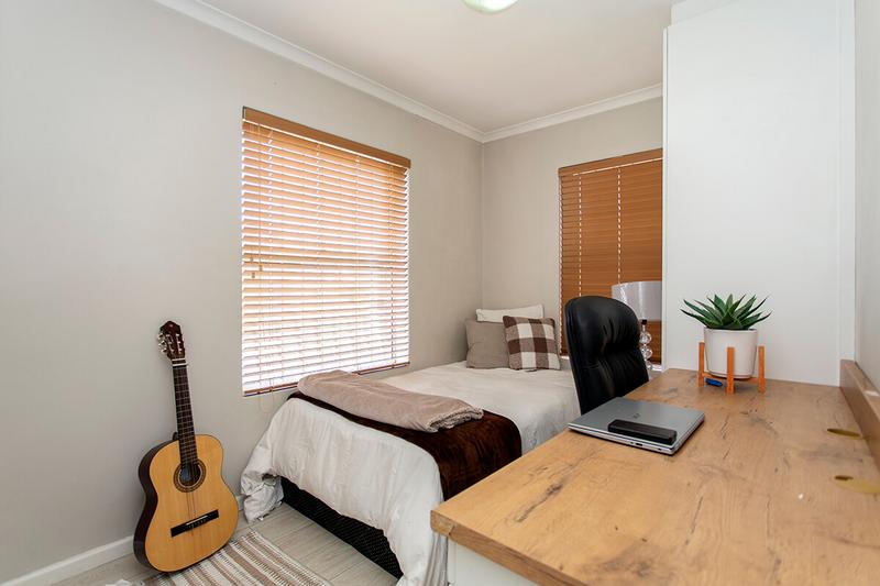 2 Bedroom Property for Sale in Morgenster Heights Western Cape